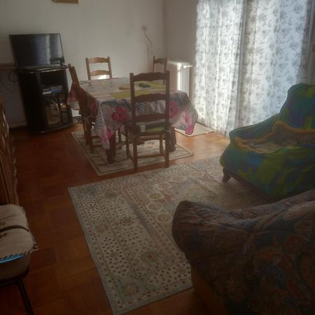 Spacieux Appartement 4 Pieces Бове Екстериор снимка